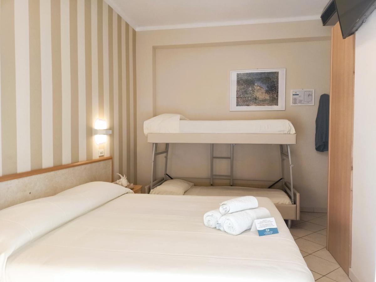 Hotel La Residenza Риччоне Экстерьер фото